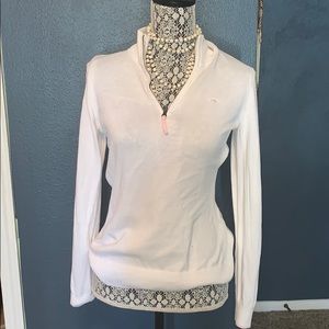 Small White Vineyard Vines Women’s Sweater